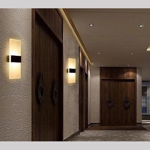 Modern Wall Light - Image 3