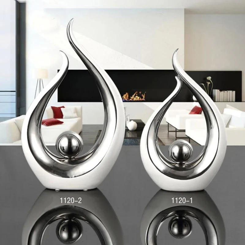 Polished Abstract Flame Sculpture - Image 4